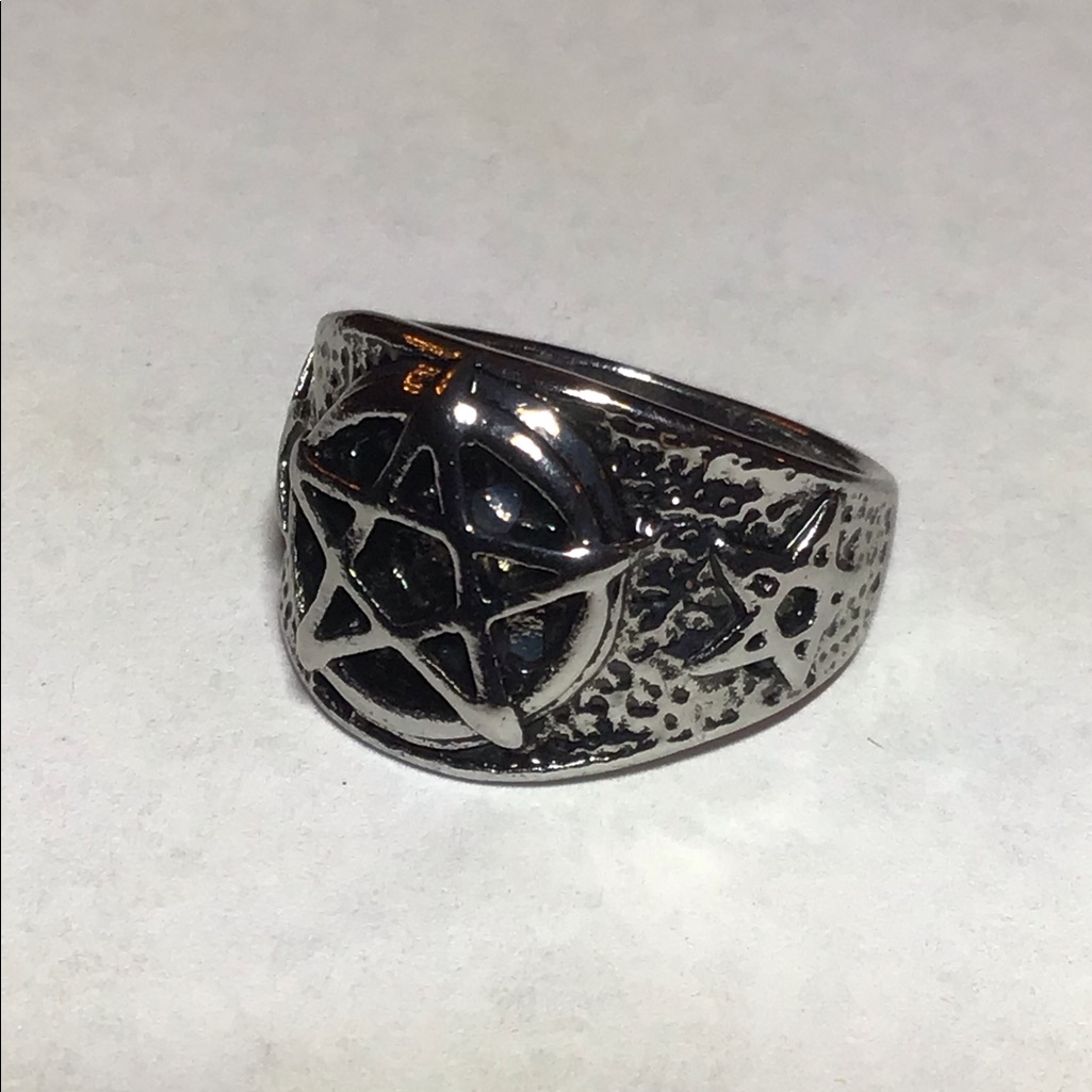 Pentagram Ring